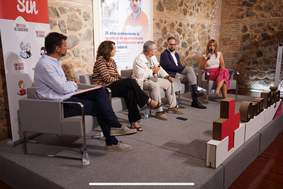 Empleo para una vida plena: nuestra alianza con Cruz Roja